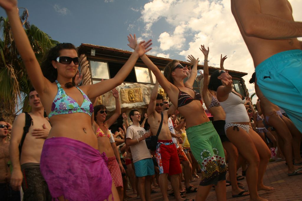 i/Kranj/Absolvent08/02-StarBeach/absolvent 1312.jpg